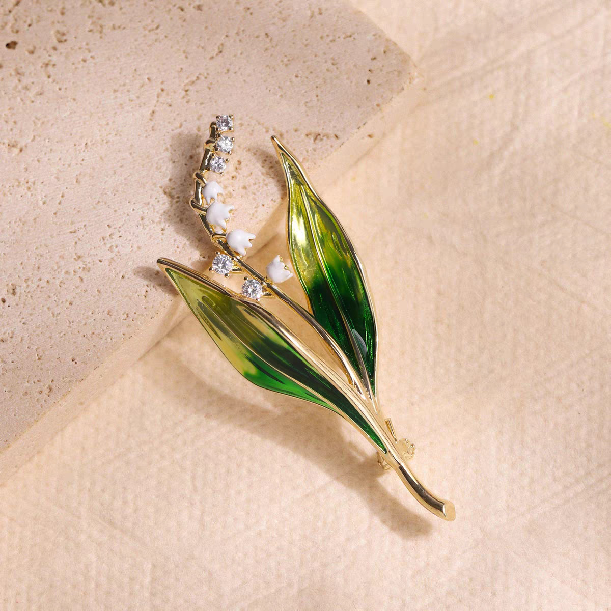 Cross-Border Best-Selling Enamel Lily of the Valley Brooch, Light Luxury and High-End Feel, Green Oil-Drip Brooch, Clothing Accessory, Anti-Exposure Pin