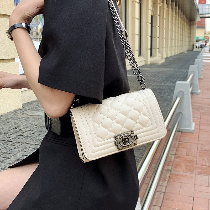 2024 nova bolsa feminina deste ano bolsa popular feminina edição coreana instagram bolsa de corrente sentir versátil um ombro diagonal straddle saco_voghion.com