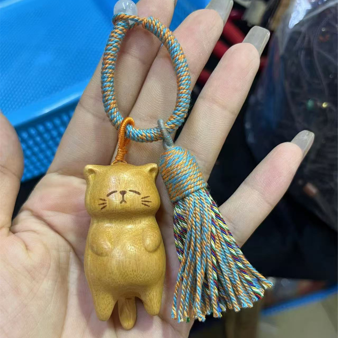 Fabricantes al por mayor de madera de haya, llavero de gato podrido, colgante de bolsa de gato de la suerte, accesorios de manija de dibujos animados, colgante de accesorios