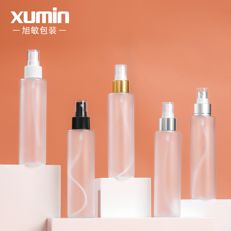 En stock 150ML botella de tóner de plástico para mascotas removedor de maquillaje botella de agua puro Rocío sub-embalaje botella de spray cosmético botella de spray esmerilado