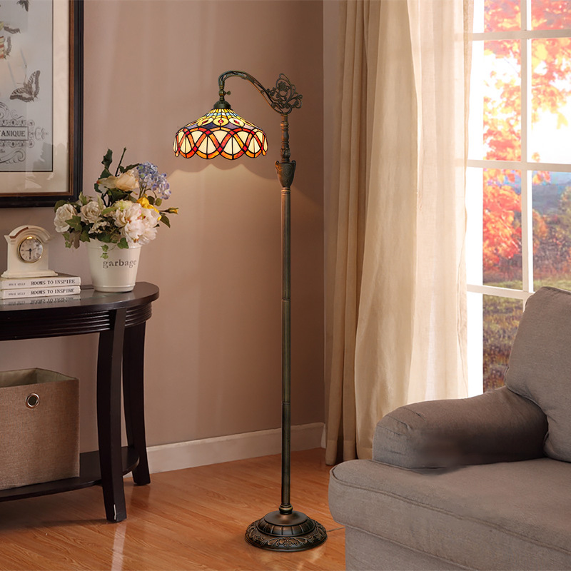 European Tiffany Victorian Style Indoor Lighting Soft Light Arch Gooseneck 40cm Yellow Background Peacock Floor Lamp