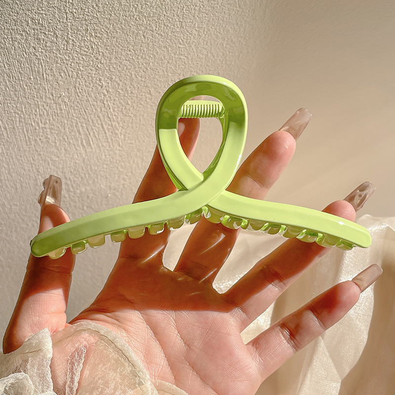 Clip de agarre simple de verano, volumen de cabello de alta calidad, clip de tiburón, horquilla grande, horquilla, nuevo cabello femenino, tocado 2024