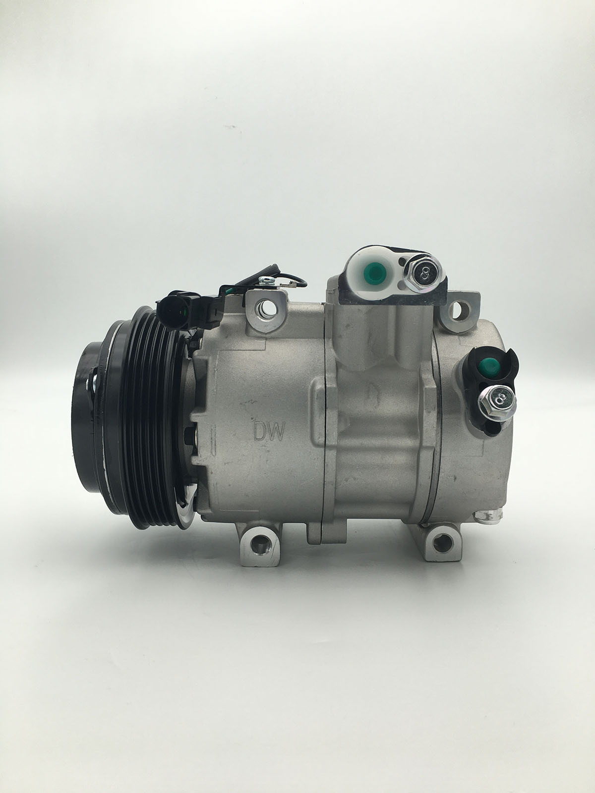 Suitable for Hyundai Accent 1.6 07-11 Car Air Conditioning Compressor 977011J050 8Fk351272