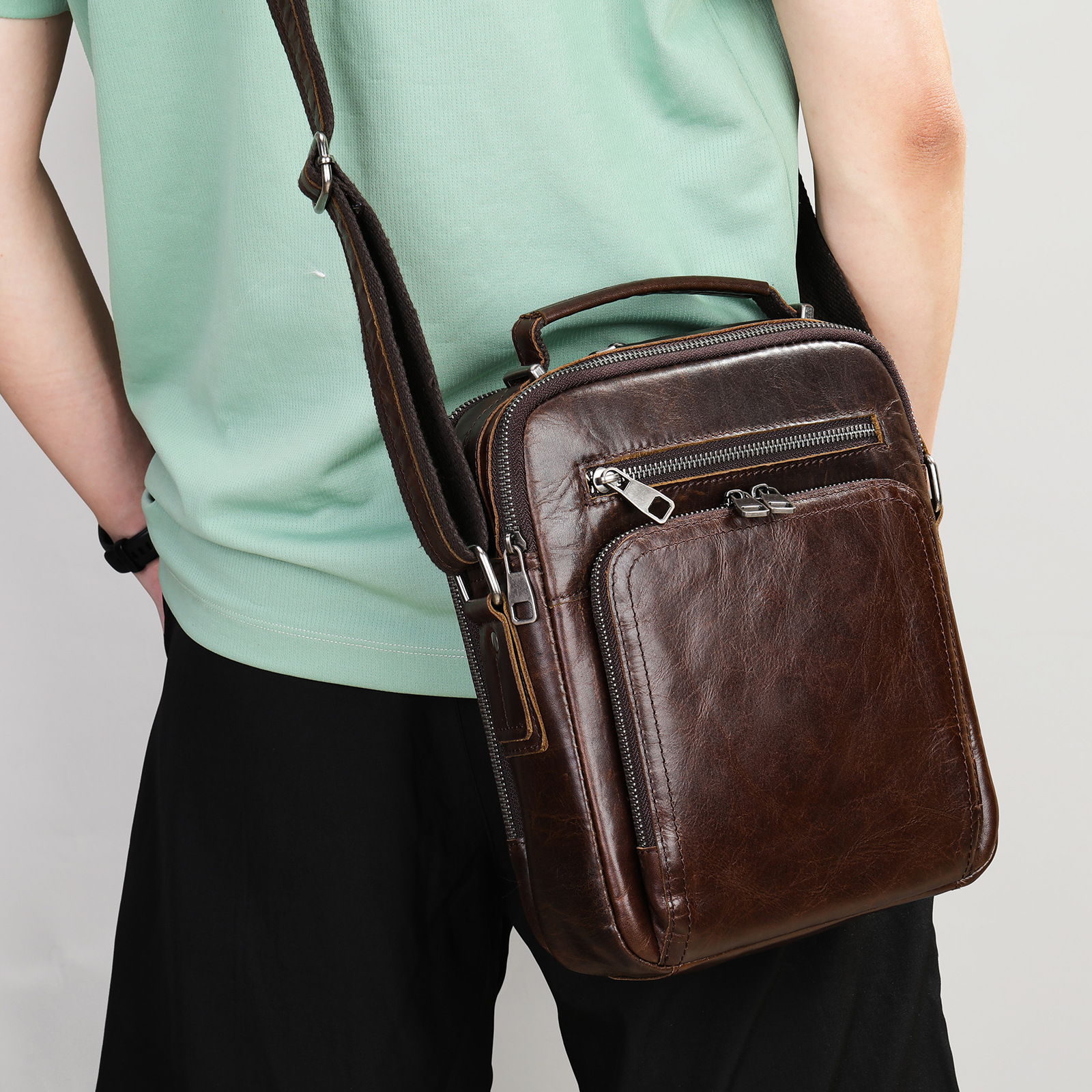 Malunte genuine leather shoulder messenger bag retro mad horse leather shoulder bag multi-functional cross-border cowhide messenger bag_ipsvogv.com