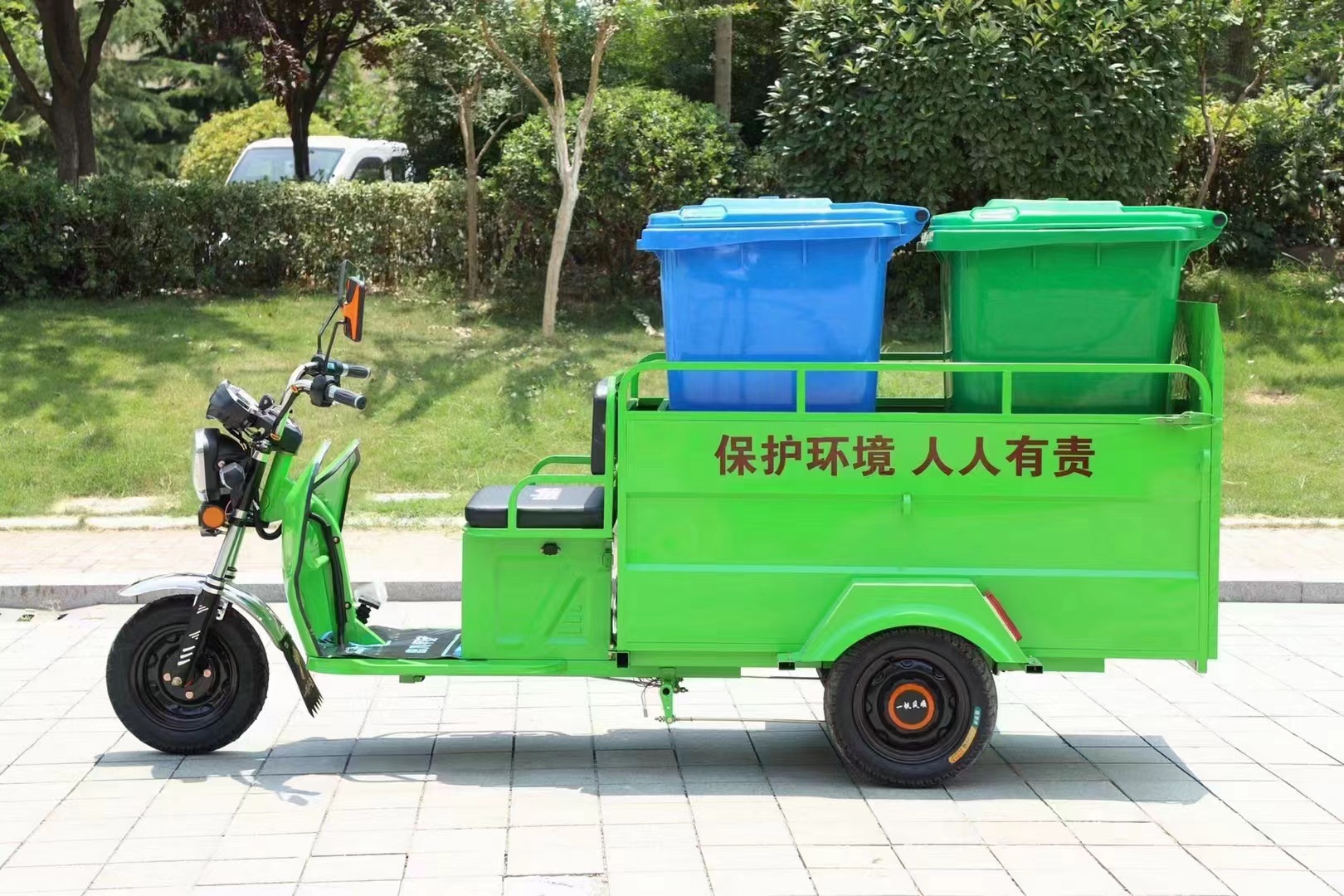 Electric Three-Wheeled Double Barrel Sanitation Truck New Energy Cleaning Truck Manufacturer Property Community Sanitation Trash Can Transporter