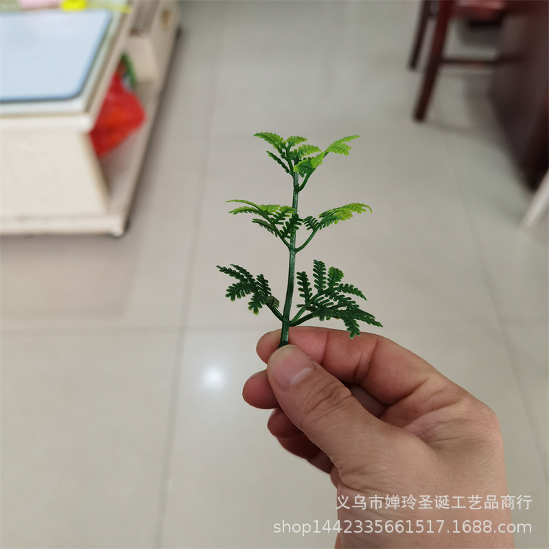 仿真植物塑料水草配件 三层小草 水草把束 壁挂藤条装饰小草批发