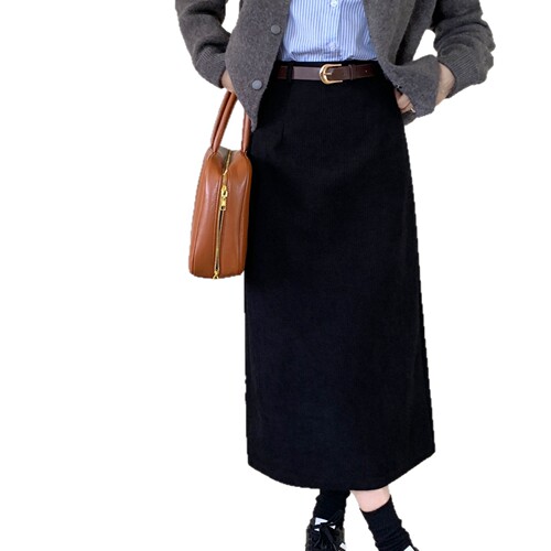 New Retro Corduroy A-Line Midi Skirt with Hip-Hugging Straight Cut, Side Slit, and Back Split Design - Versatile and Stylish Winter Dress