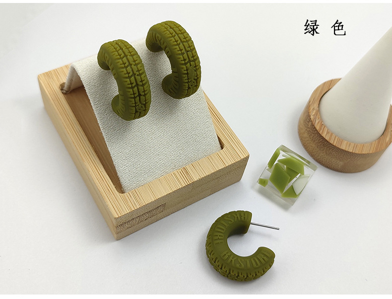 Letter Arylic No Inlaid Earrings display picture 2