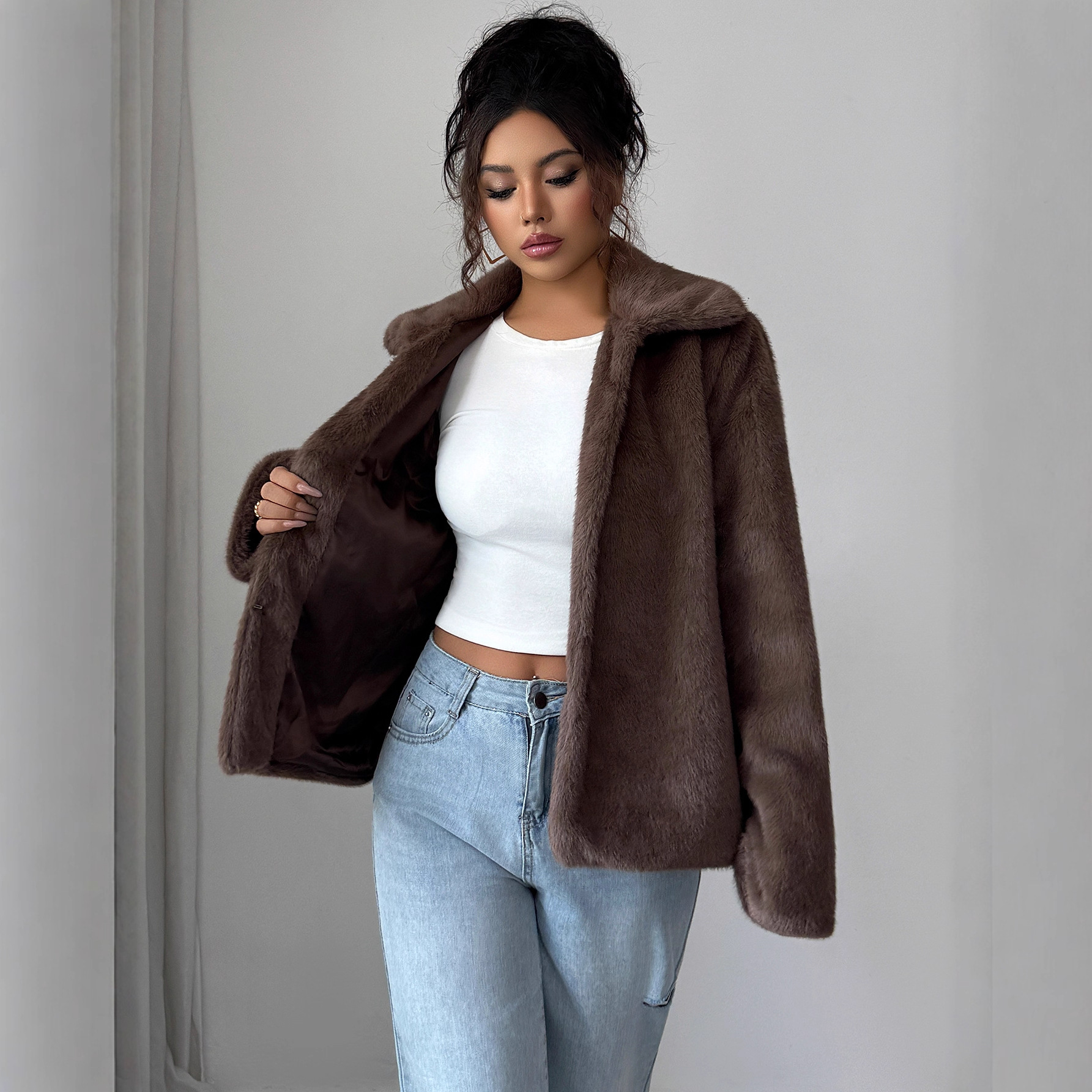 Elegant Women's Long Sleeve Plush Coat – Oversized U-Neck Trench Coat For Fall & Winter, Soft Polyester Fleece (Brown)_ecoleips.com