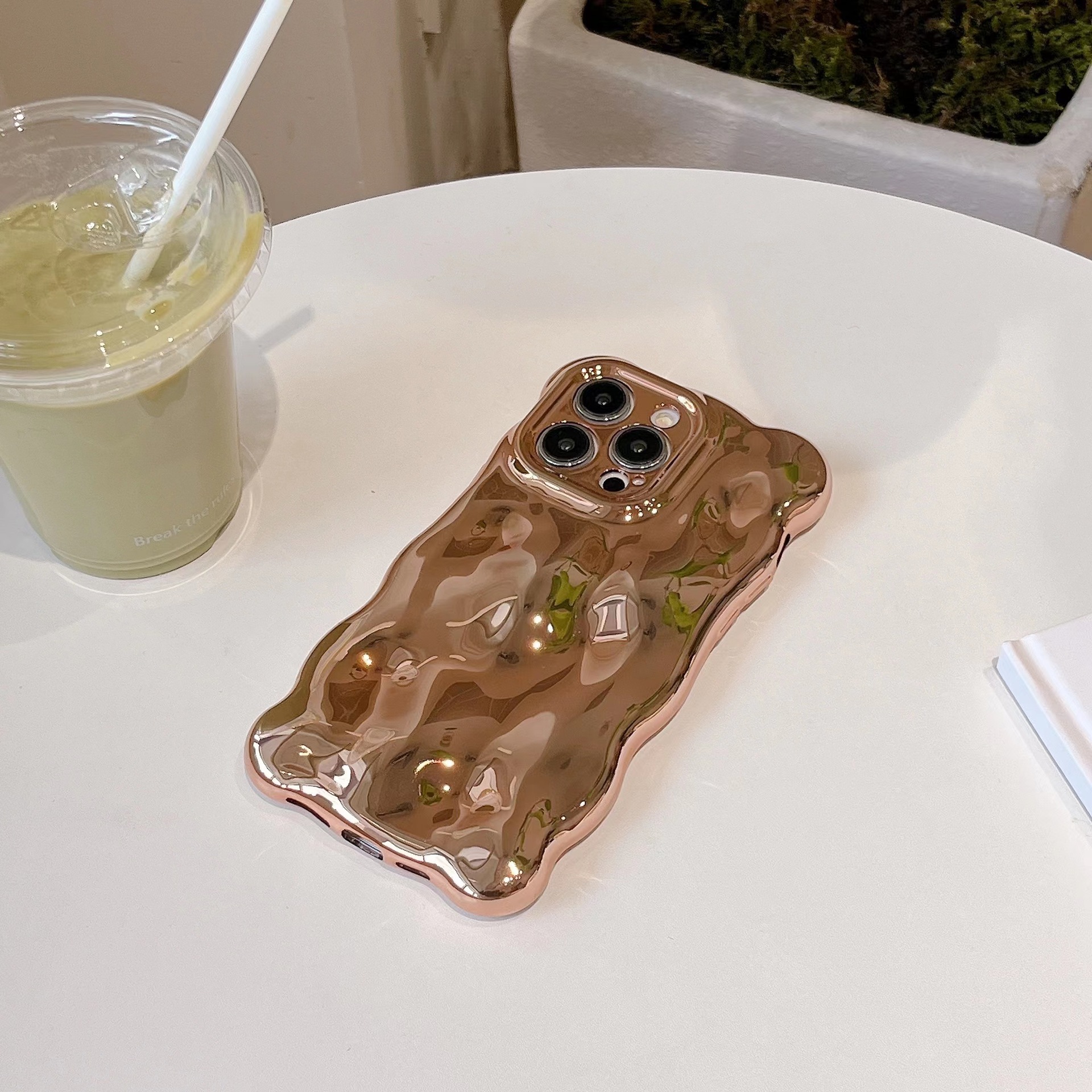 Solid Color Electroplated Bubble Case Suitable For 16 Pro Max, 15 Wave Design, IPhone 14/13 With A Premium Feel_voghion.com