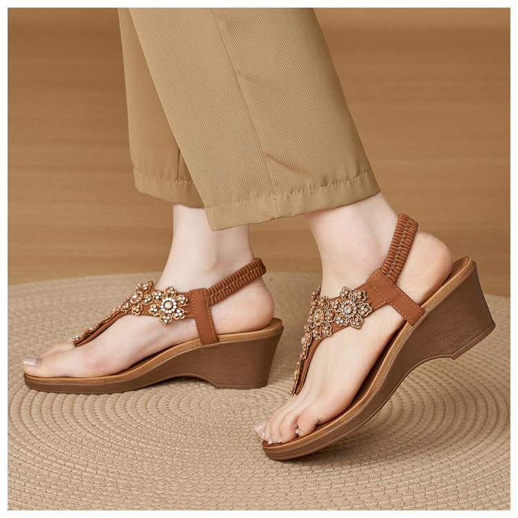 Sandal đế xuồng đính đá hoa thời trang mùa hè 2026 mẫu mới 180-3 — màu nâu, màu đen, quả mơ chi tiết 18