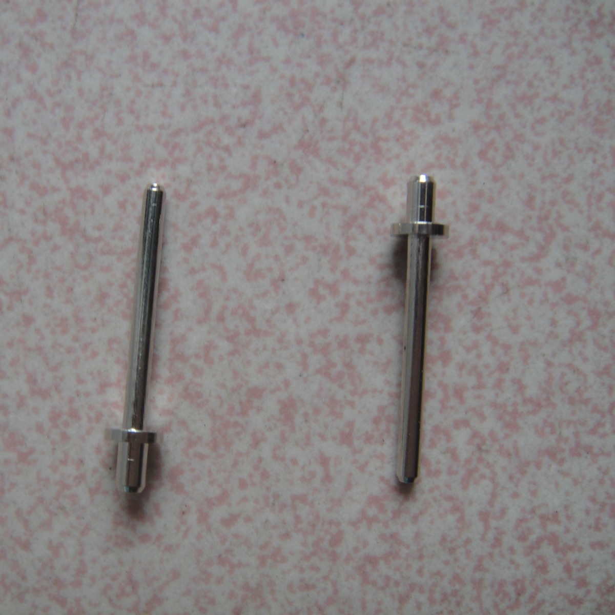 供应手机转轴马达轴支架轴自动车床加工转动轴牙仔五金轴