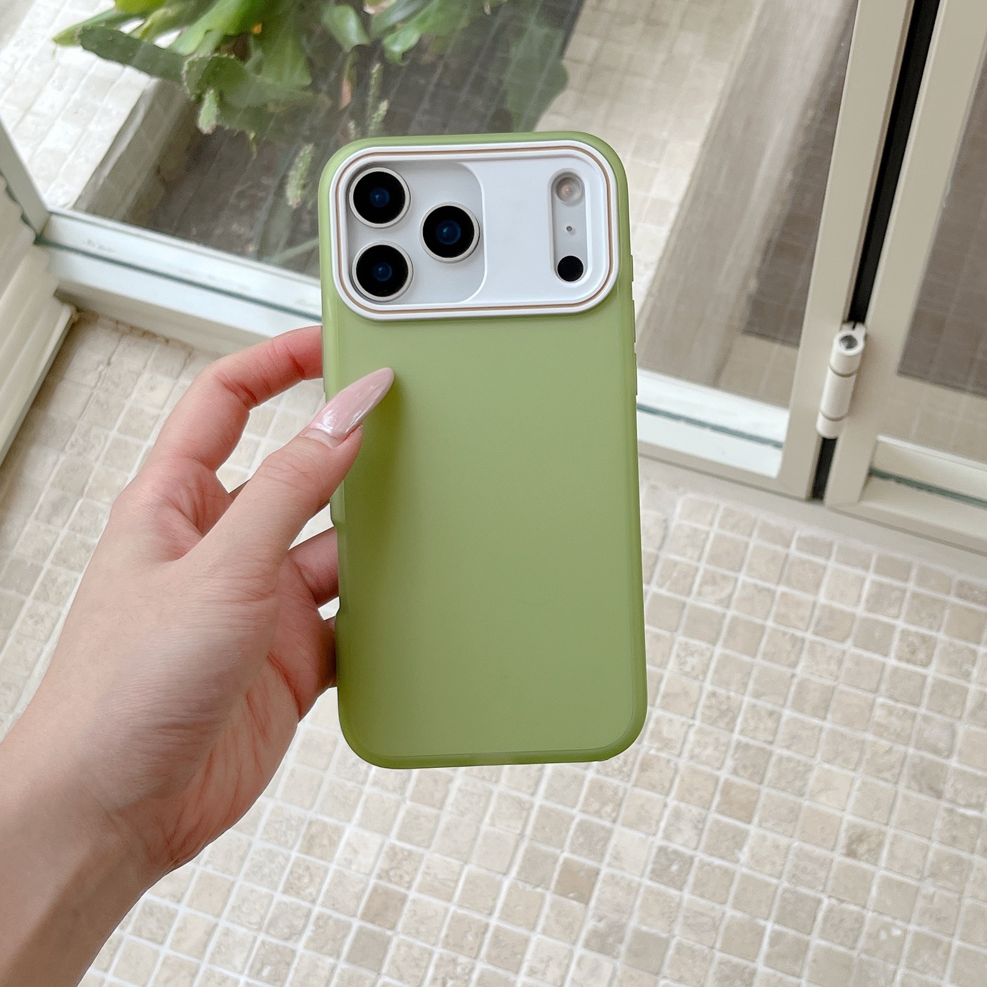 F002CB8D-B721-40AE-A130-0BC755