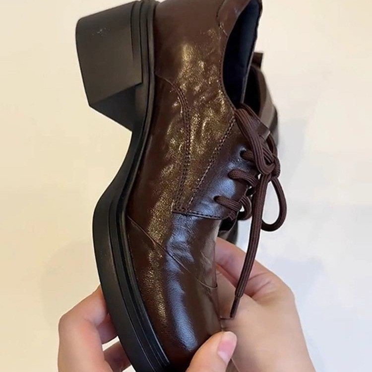 Gran Bretaña retro redonda cabeza de lazos zapatos Lefour otoño / invierno 2025 nuevo estilo de viaje versátil zapatos de cuero de tacón grueso zapatos de mujer