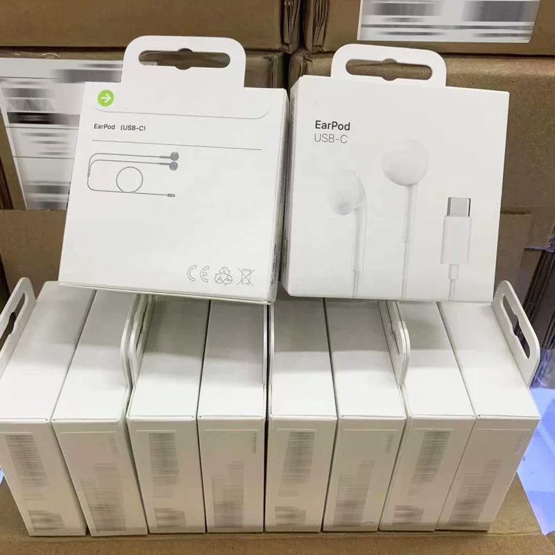 Наушники EarPods (Apple) USB-C для iPhone 15 / 15 Pro Max, проводной пульт управления, белые