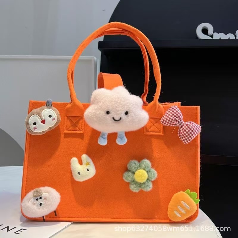 Fabricantes al por mayor en línea sobre rojo bolso de fieltro bolso de mano regalo de dibujos animados bolso de fieltro promoción de apertura bolso de regalo almacenamiento