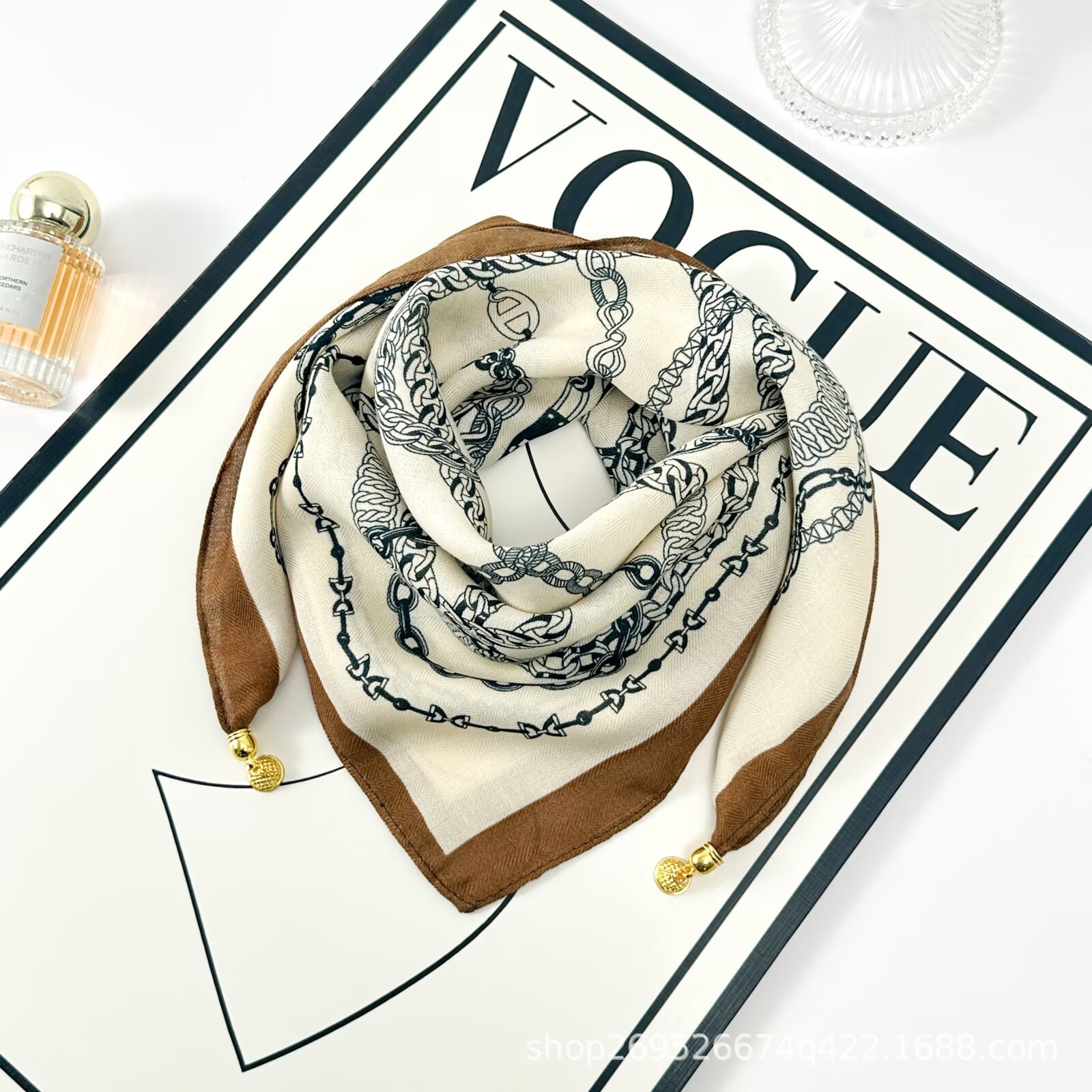 Spring and Autumn Magnetic Buckle Decorative Scarf with Magnetic Buckle, High-End Scarf for Women, Korean Style Silk Scarf, Versatile Neck Protector