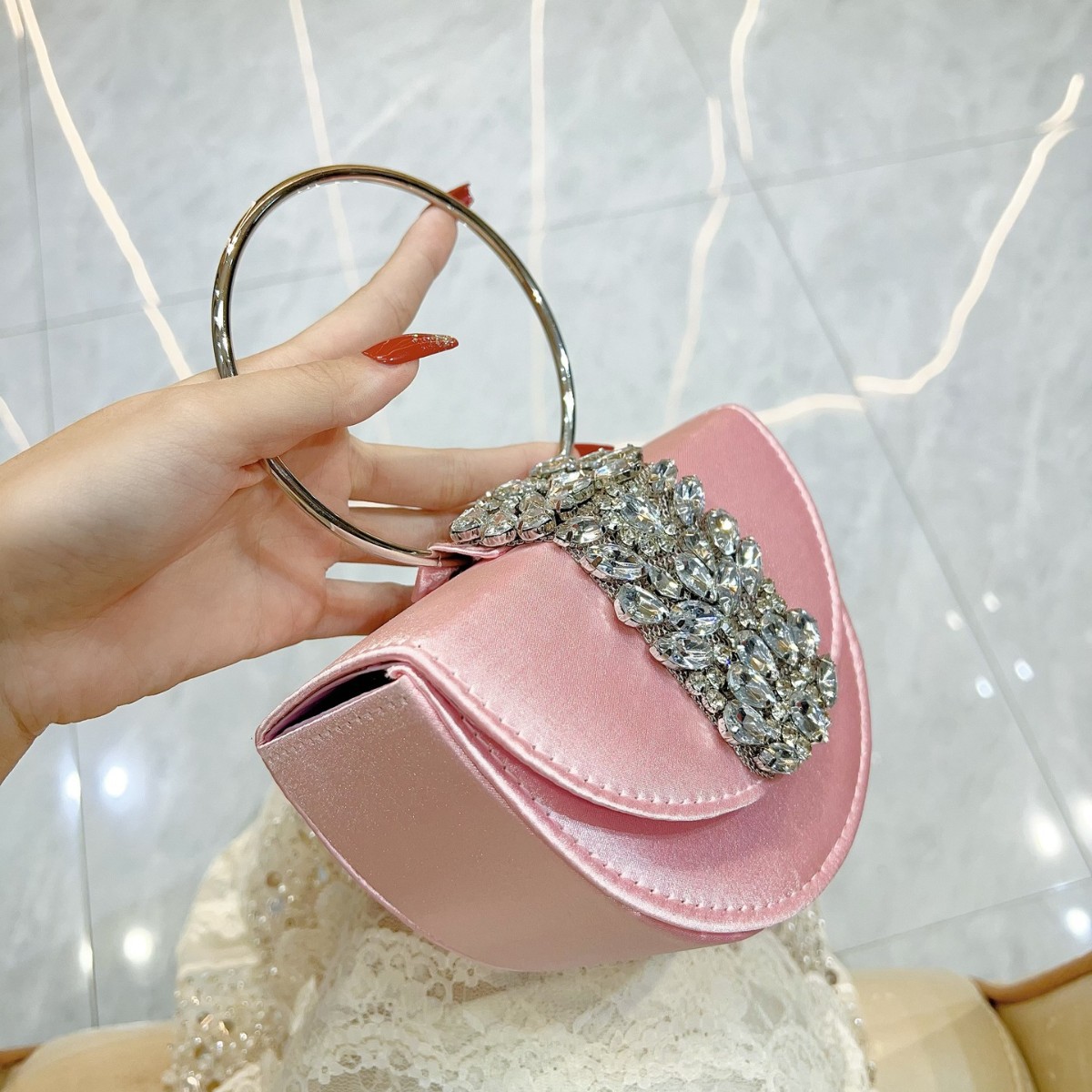 Cross-Border New Arrival Semi-Circular Sparkling Rhinestone Crescent Bag Diamond Silk Satin Flap Small Square Crossbody Bag - Thumbnail 2