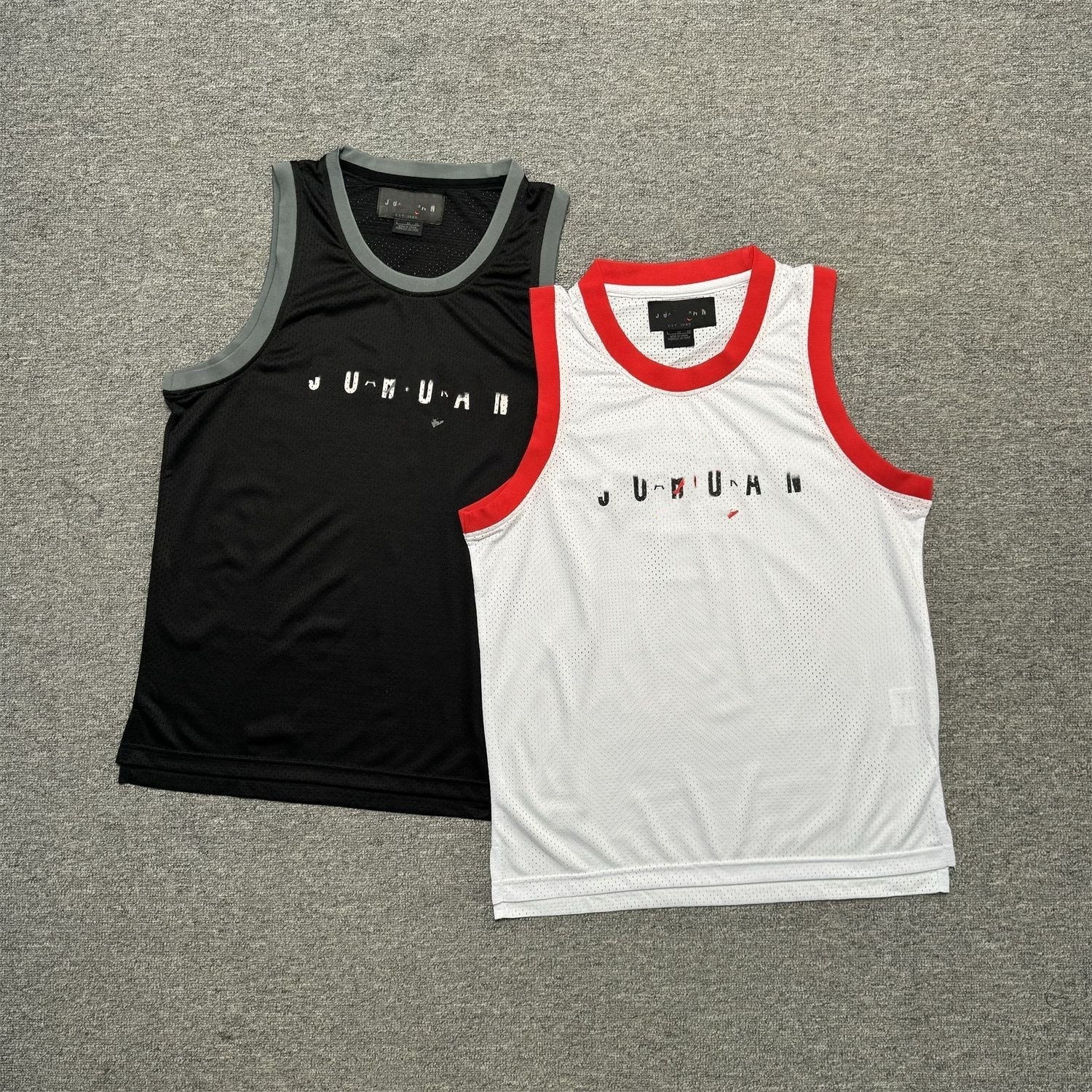 Mesh basketball vest, sleeveless, loose, lightweight, sports and fitness quick-dry outerwear t-shirt, summer trendy loose tank top