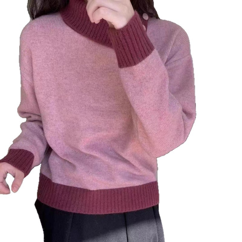 Suéter suelto de polvo de frambuesa glutinosa suave empalmado, mujer otoño-invierno coreano con collar de punto con una gorra elegante