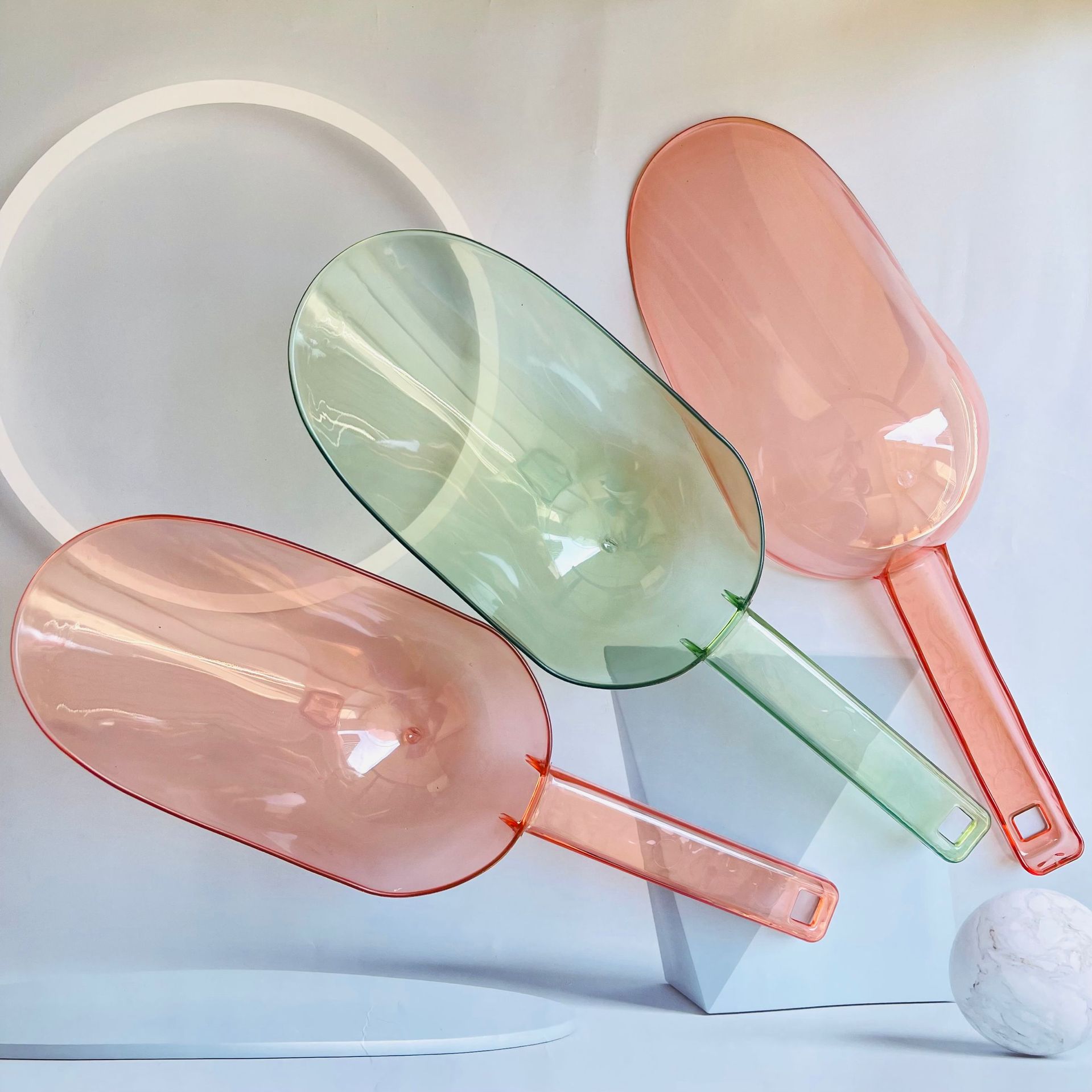 22D819B8338AFAEDD4FA96A7E39079