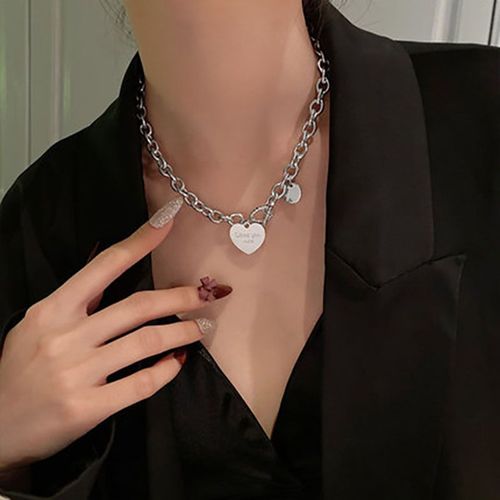 European and American ins cold style letters love pendant collarbone chain necklace women hip-hop niche design sense necklace accessories
