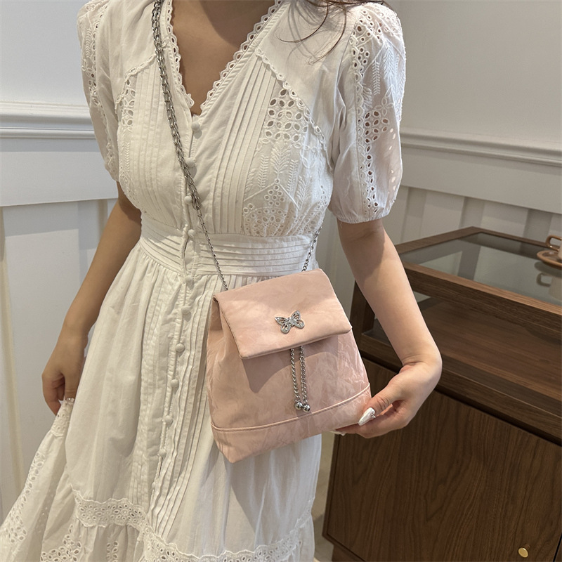 Bolso de mujer británico de estilo internacional2024 moda coreana de cadena múltiple bolso de hombro de hombro multifuncional