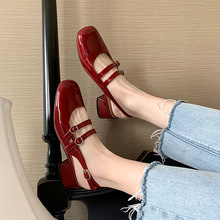 包头凉鞋女2024新款夏季中跟方头法式粗跟复古红色婚鞋玛丽珍单鞋