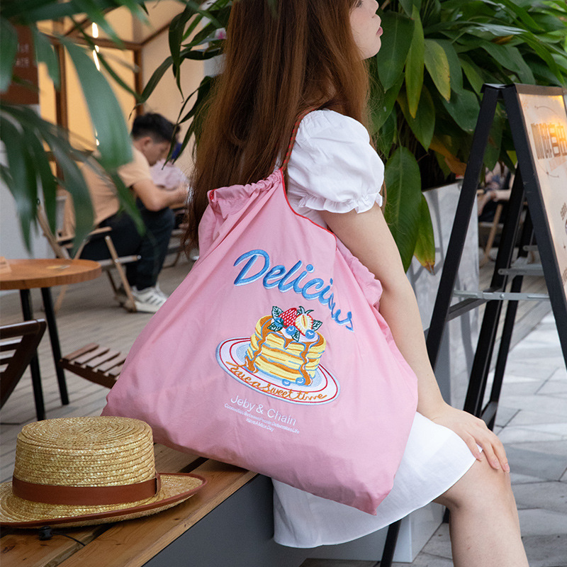 Bolso bordado de nicho, bolso de hombro, bolso pequeño, bolso de matrícula, bolso de compras bordado de nicho, bolso de viaje de almacenamiento al por mayor