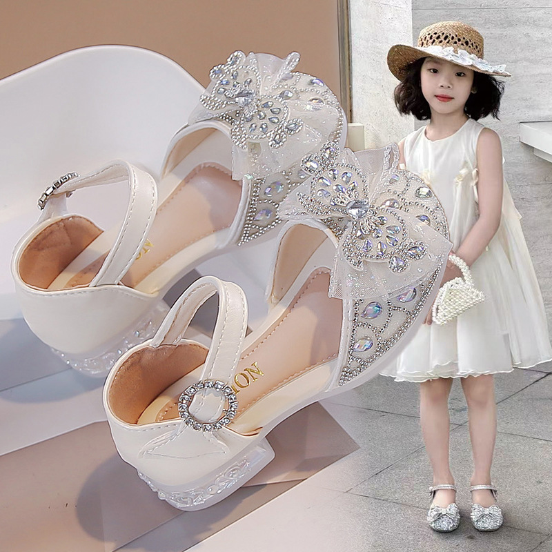 Sandálias infantiles 2026 verano nuevo diamante princesa zapatos de cristal bebés con suela suave sandálias de cabeza para niños grandes image 3