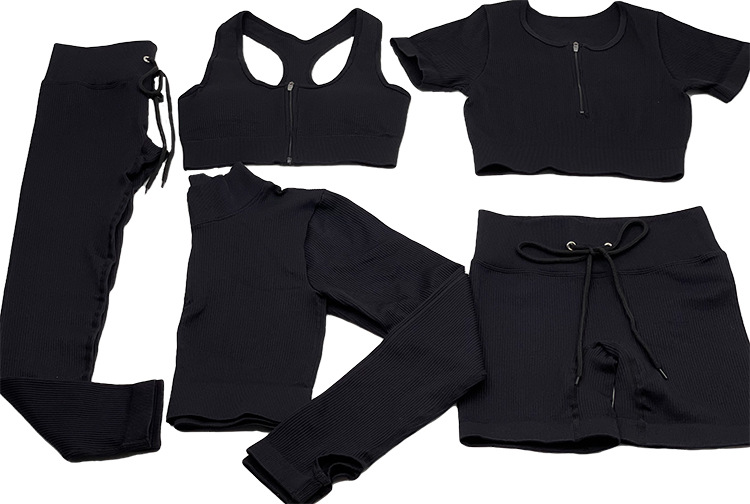 Conjunto de cinco piezas negro