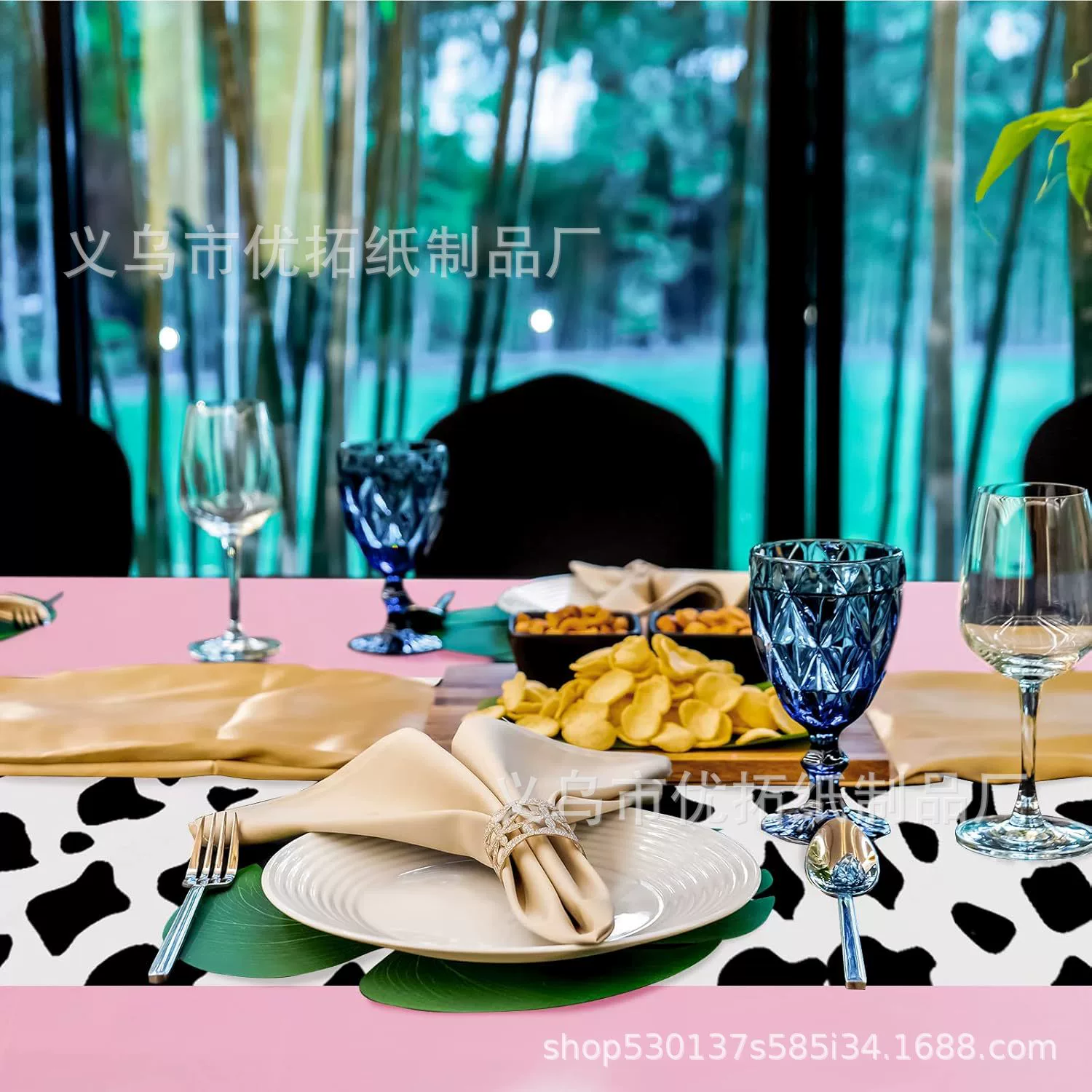 Amazon специализируется на розовой корове в стиле вестерн для девочек, одноразовая полиэтиленовая водонепроницаемая скатерть, фоновая ткань, украшение для банкета