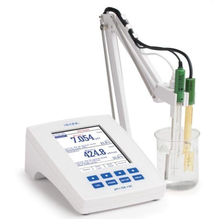 意大利HANNA HI5522-02台式水质测试仪 多参数检测仪