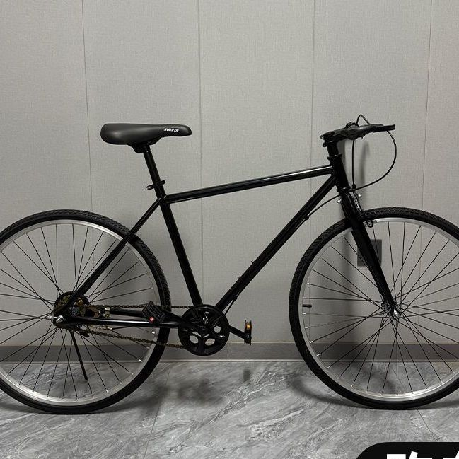 Bicicletas de vuelo muerto de velocidad variable estudiantes adultos bicicletas masculinas y femeninas popularidad en línea neumáticos sólidos comercio exterior de carreras de carretera