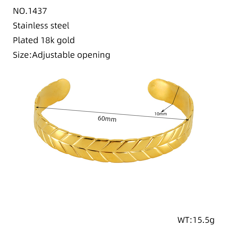 Personalidad tendencia de moda de acero de titanio brazalete de apertura mujer INS viento exagerado irregular C brazalete al por mayor en stock