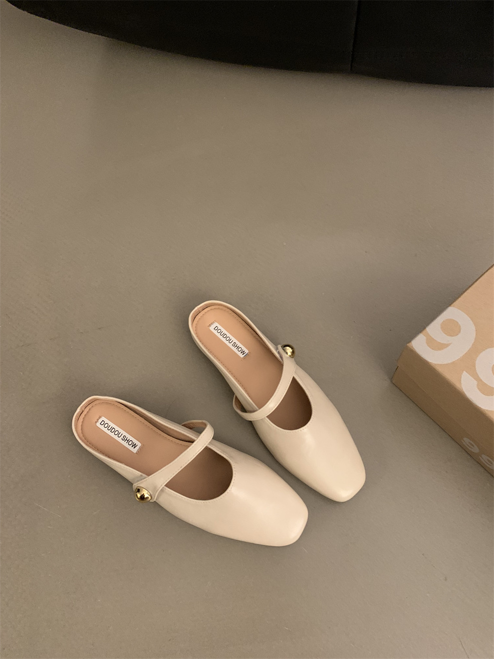 Zapatillas de primavera y verano de 2025 un pedazo de nuevo chinas zapatillas de un solo hombre perezoso Lefour zapatillas de cabeza zapatillas de mujer francesa