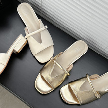 2024�¿�r�К��|��ʽ��ɫ�͸��n��һ����ЬŮƽ�ב����ļ�����Ь