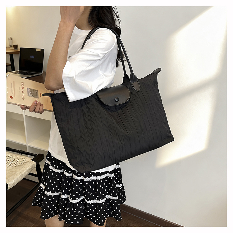 Wrinkled Nylon Handheld Travel Bag Women Large Capacity Single Shoulder Luggage Tote Lightweight Short Trip Business Trip Fitness Storage Bag