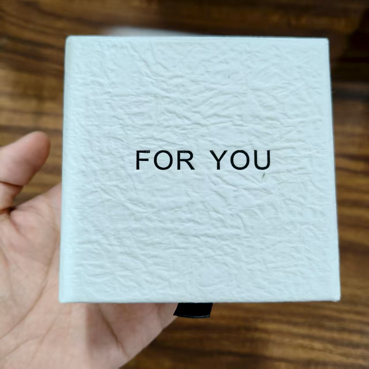 Collar de joyería de moda joyería caja de embalaje de perlas (color aleatorio, una sola caja no se entrega)