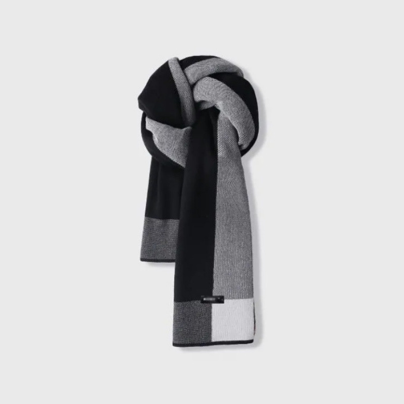 Three stripes scarf black