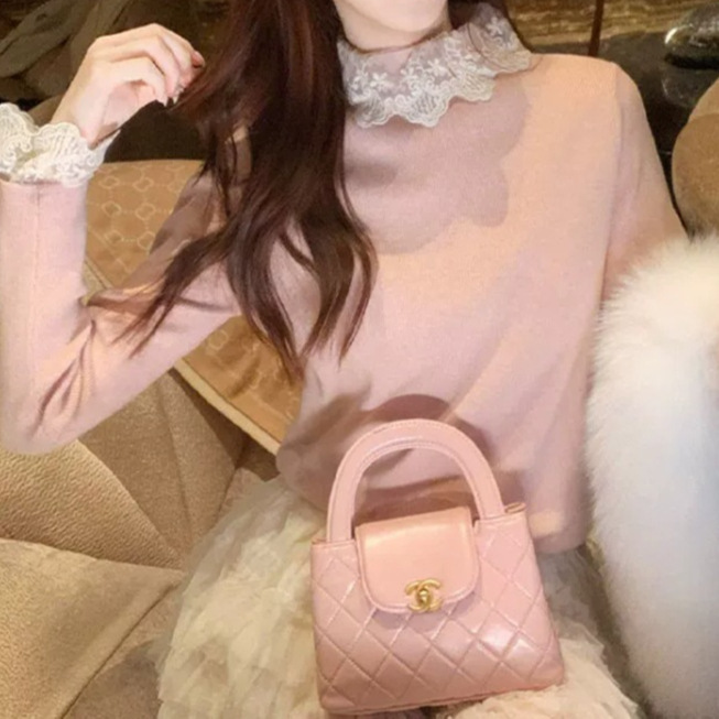 New autumn and winter collection: women's half-turtleneck lace base layer, a gentle and elegant knit top, versatile and stylish New autumn and winter collection: women's half-turtleneck lace base layer, a gentle and elegant knit top, versatile and stylish