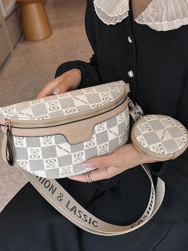 Bolso de moda moda para mujeres 2025, nueva moda, bolso de pecho de letras extranjeras, bolso de hombro casual, bolso pequeño.