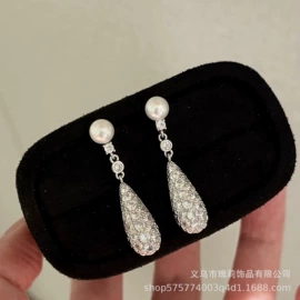 天然珍珠耳饰;耳钉;项链