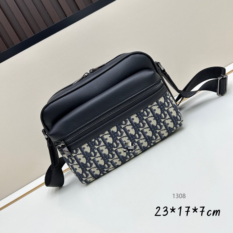 D Brand Trendy Fashion Plaid Leather Durable Men's Personalized Sports Single Shoulder Crossbody Bag Casual Small Square Bag Men's Bag