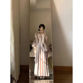 甜美蕾丝爆款连衣裙女冬千金穿搭内搭鱼尾裙新年战袍收腰长裙
