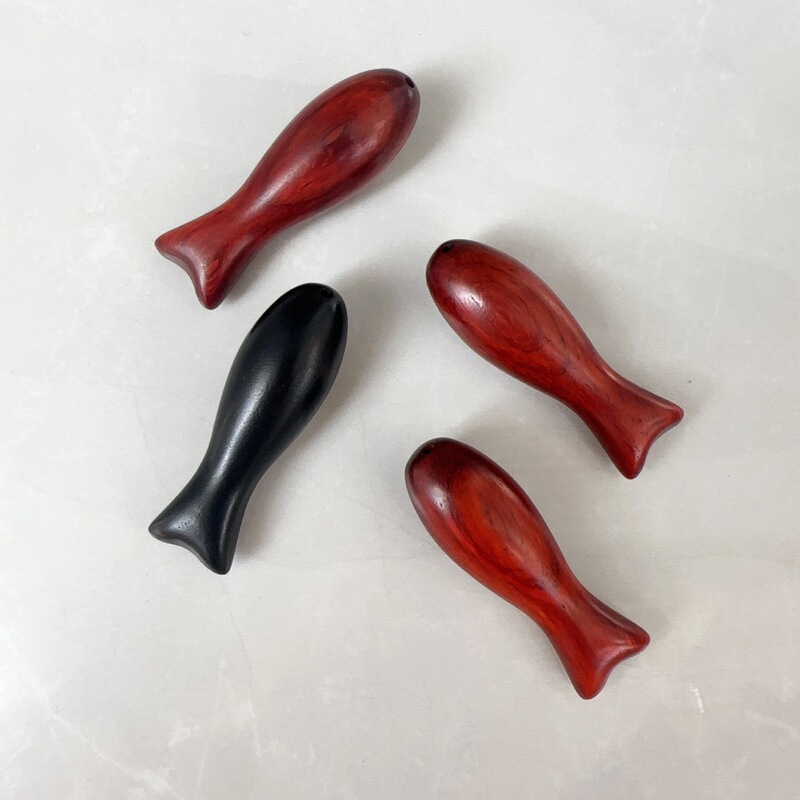 Rosewood Small Fish Pendant Keychain Mobile Phone Chain Pendant Sandalwood Fish Shape Accessories Wooden Handle Fish Toy
