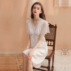 睡袍、浴袍;晨袍;情侣家居服