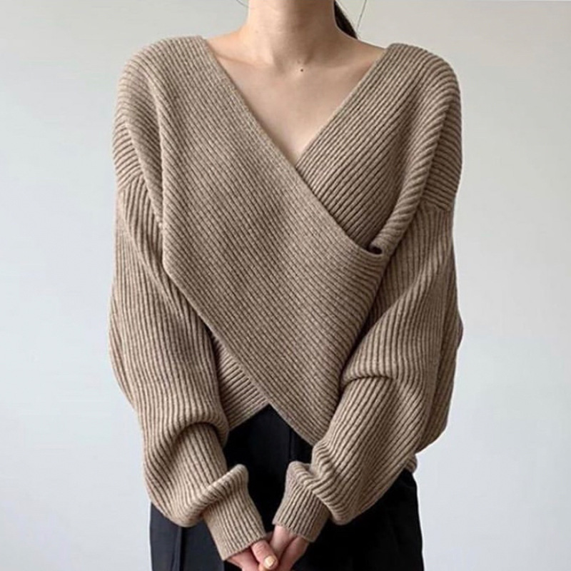秋のvネックの底のニットの婦人服の秋冬の怠惰な風の上着のデザイン感は交差して不規則なセーターの潮があります。|undefined