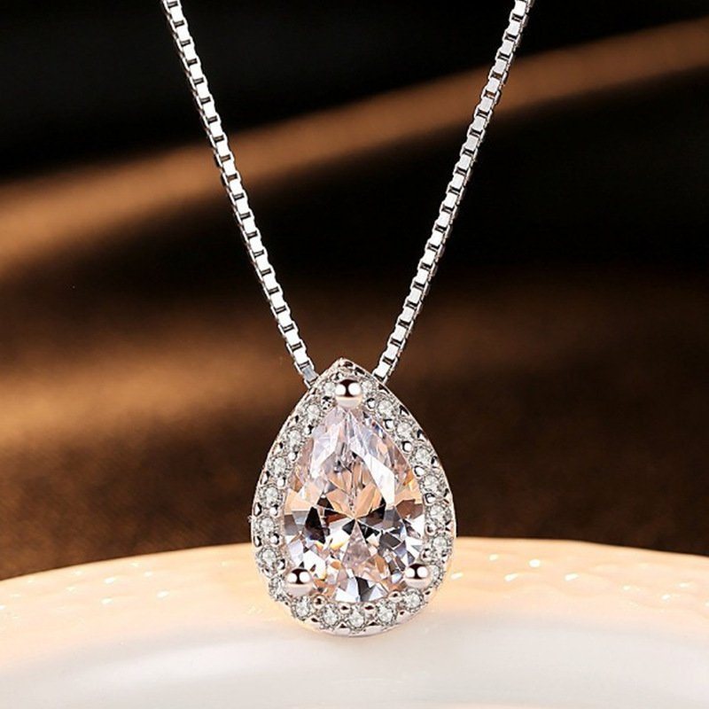 Collier goutte d'eau X49 [avec chaîne]