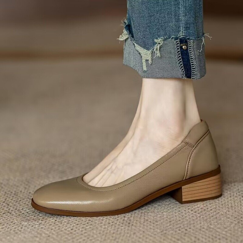 Low heel single-layer shoes for women 2023 autumn and summer new simple French retro brushed soft leather round toe chunky heel women's shoes wholesale